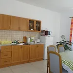 Apartment Borostyan Vendeghaz *