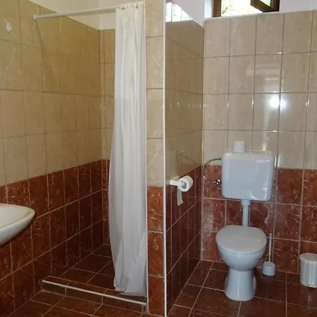 Apartment Borostyan Vendeghaz Alsoregmec