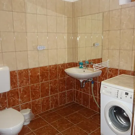 Borostyan Vendeghaz Apartment Alsoregmec