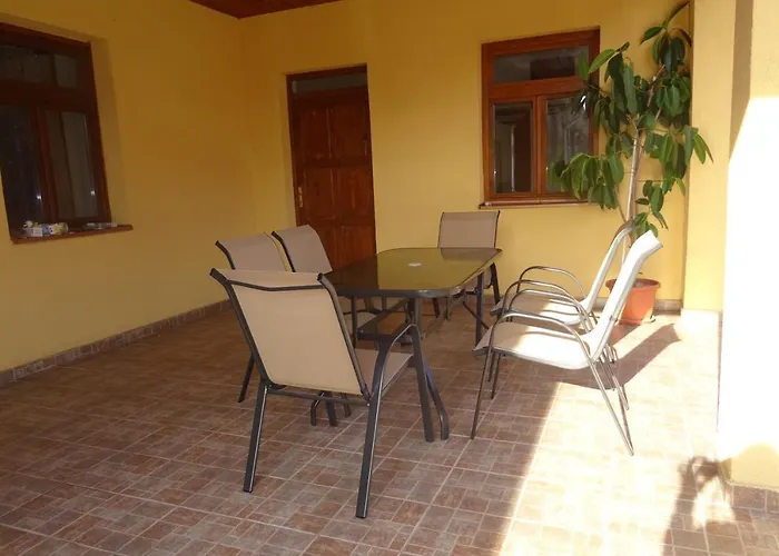 Apartment Borostyan Vendeghaz Alsoregmec