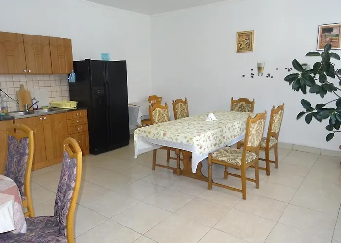 Borostyan Vendeghaz Apartment